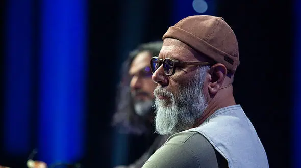 فیلم گریه های جگرسوز محمد بحرانی در صداتو / از رقص و شادی به اندوه رسید!