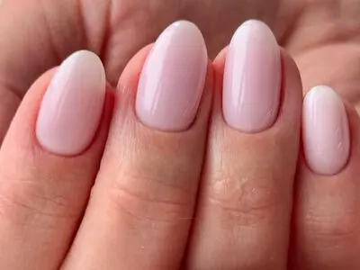 مدل لاک ژل روی ناخن طبیعی؛ زیباترین ترندهای امسال برای دستانی شیک و ظریف