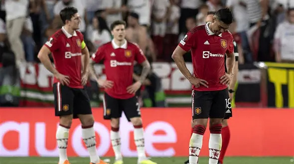 درگیری شدید ۴ بازیکن منچستریونایتد در رختکن