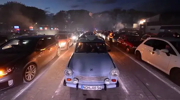 سه ساعت ماشین‌پارتی در قرنطینه + فیلم