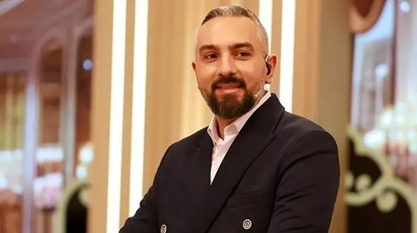 چهره جدید مجری برنامه صبحانه ایرانی در یک مکان مذهبی اصلا قابل شناسایی نیست