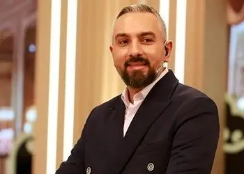 چهره جدید مجری برنامه صبحانه ایرانی در یک مکان مذهبی اصلا قابل شناسایی نیست
