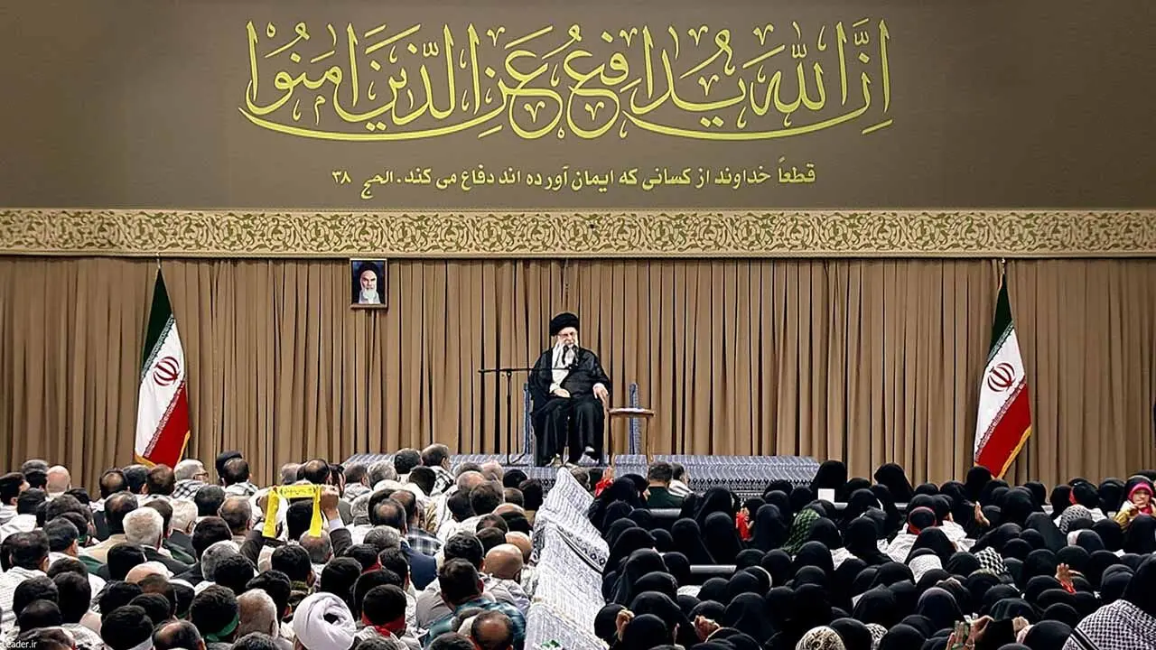مخالفت جمهوری اسلامی با سلطه‌گری ابرقدرت‌ها در ابتدای انقلاب، انگیزه حمله به ایران شد / امروز دیگر جرأت حمله به مرزها را ندارند جور دیگری مشغول موذی‌گری هستند