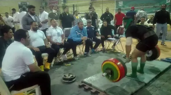 مسابقات قهرمانی قویترین مردان کشور در پیشوا + عکس