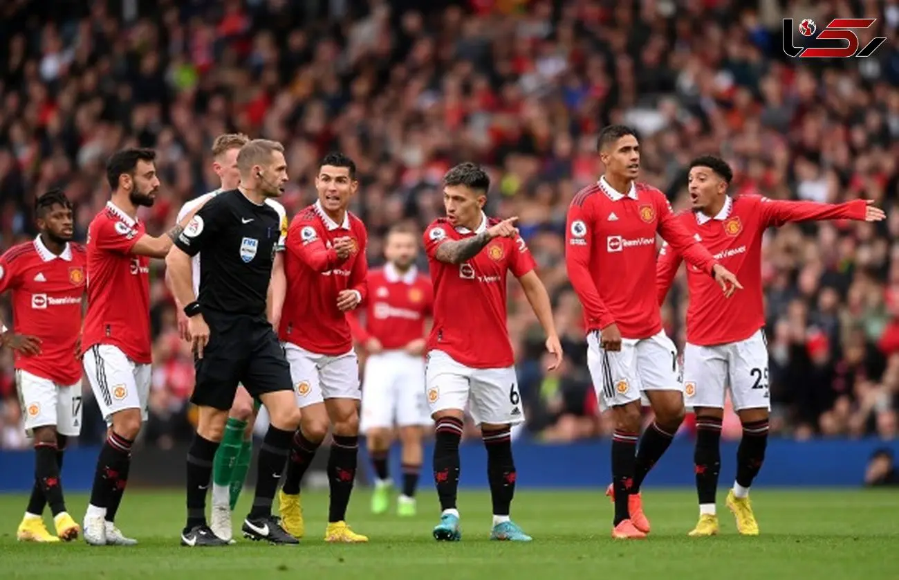 حمله تن‌هاگ به اتحادیه فوتبال انگلیس: بازیکنان فقط می‌خواستند از داور سوال کنند