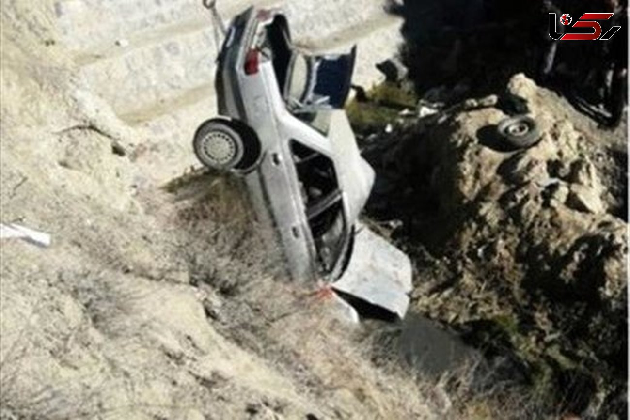 4 کشته و زخمی در سقوط یک دستگاه پژو پارس به دره ای در باغ‌ملک