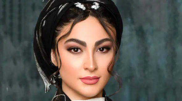 عجیب ترین مانتو برای مریم مومن ! / یاد دالتون ها می افتید ! + عکس و بیوگرافی خانم بازیگر