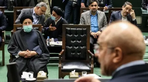 علنی شدن اختلافات حذف قالیباف از ریاست در مجلس دوازدهم نیست/ در دقیقه آخر از دولت بخواهیم مشکل ارز را حل کند، شدنی نیست