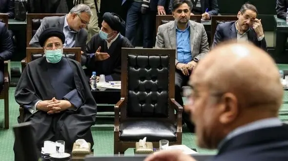 علنی شدن اختلافات حذف قالیباف از ریاست در مجلس دوازدهم نیست/ در دقیقه آخر از دولت بخواهیم مشکل ارز را حل کند، شدنی نیست