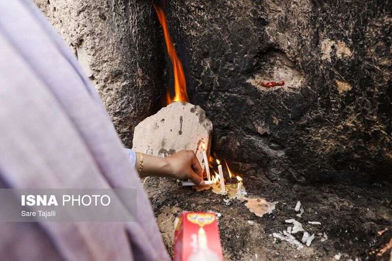 همبستگی مردمی در مراسم تندرستون کرمان