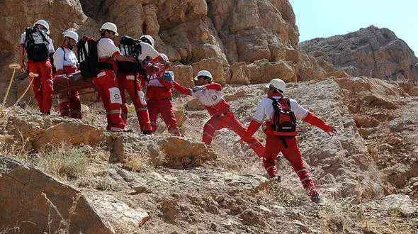 نجات ۱۱ نفر گرفتار در دره آسته اسفراین