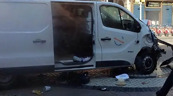 هر آن چه در بارسلونا رخ داد + فیلم و عکس و جزئیات 