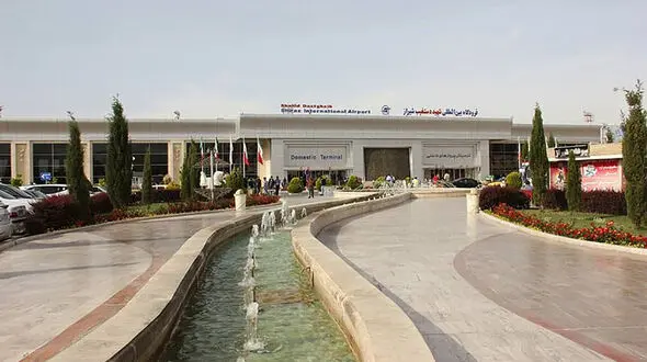 فرود اضطراری هواپیمای دبی به علت بیهوشی خلبان در شیراز
