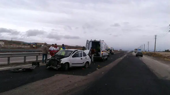 تصادف خونین در آزادراه مشهد + عکس