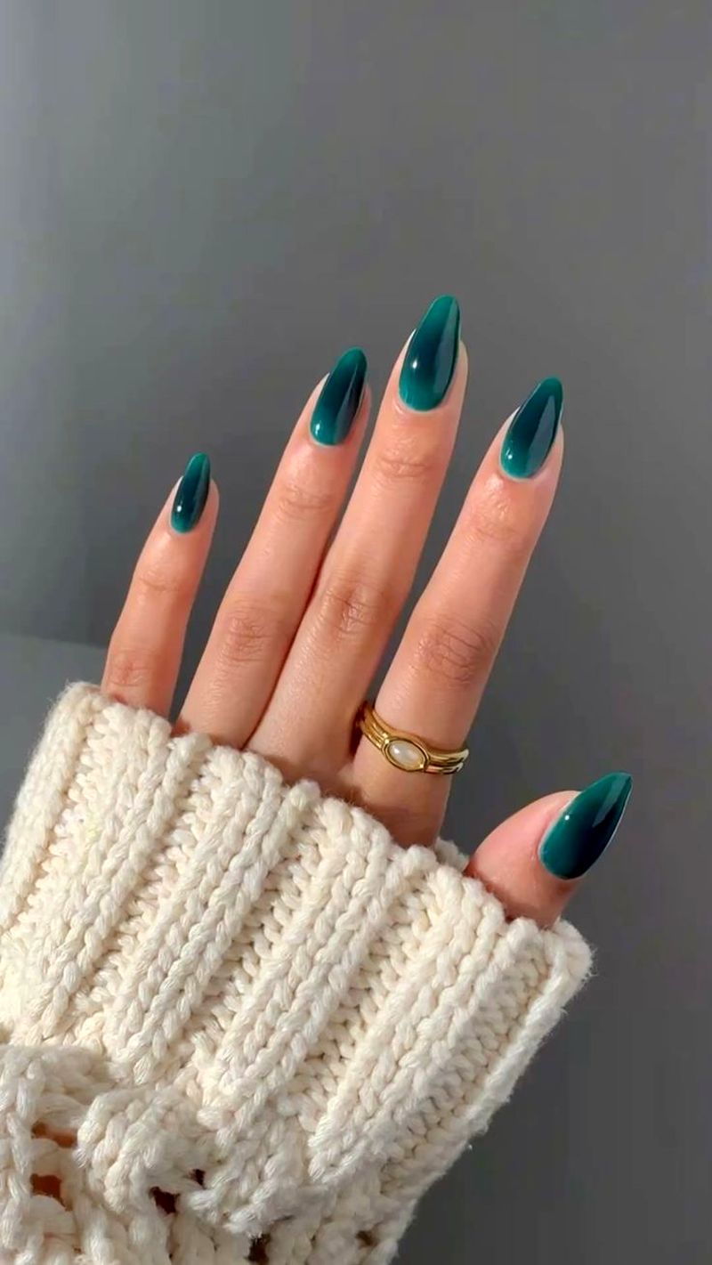 لاک ناخن ژل آیس سبز