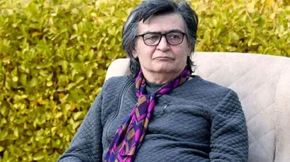 فیلم تلخ / رضا رویگری: من گدا نیستم به خدا  که برام کسی بخواد کاری کنه ! یک زمانی خیلی پولدار بودم اما الان نیستم ! 