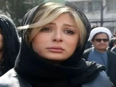 آواز احساسی؛ نیوشا ضیغمی با این آهنگ چه گریه ای میکنه بعد از فوت کردن عشقش