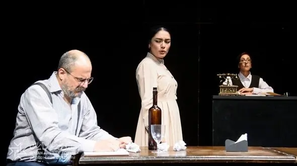 مینیمالیسم در خدمت سکوت / برای آنها که اهل پرسش‌اند