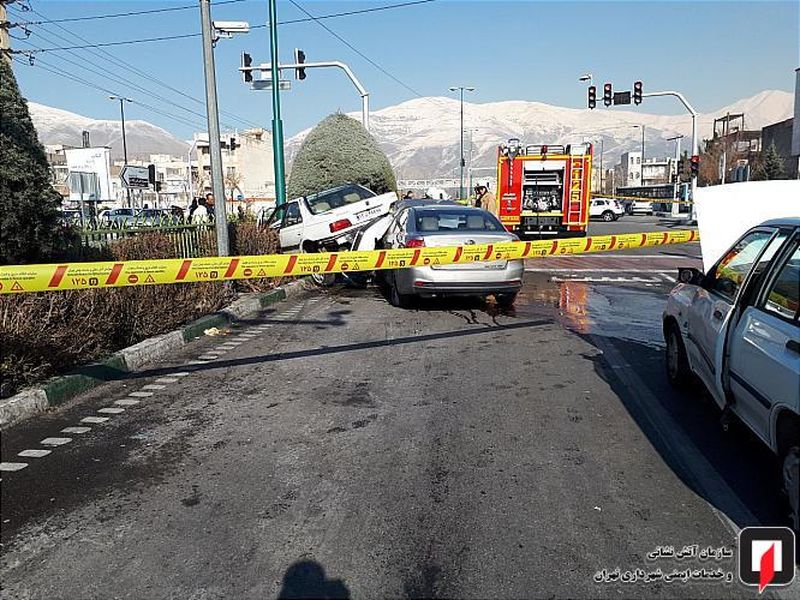 ورود خودرو به بلوار حادثه آفرید