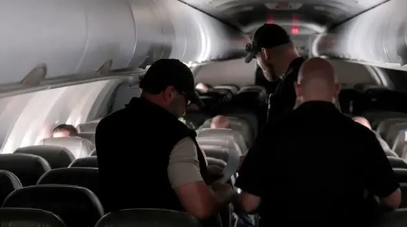 ۵۰ ایرانی روز یکشنبه از آمریکا به ایران بازگشتند