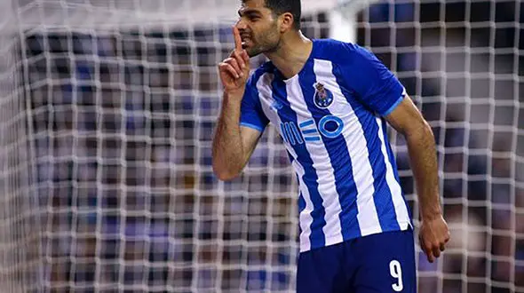 استقبال توییتر باشگاه پورتو از بازی با براگا با تصویری از طارمی+عکس