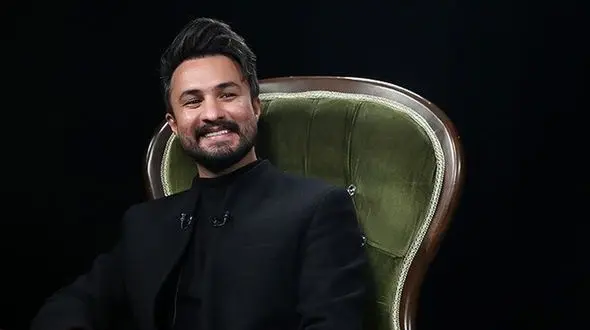 فیلم آواز باشکوه راغب با  آهنگ هایده کنسرت را ترکاند ! / کبوتر بچه کرده کاش بودی و می دیدی !