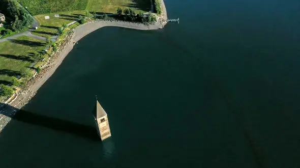 زندگی این روستاییان در زیر آب می گذرد + عکس های باورنکردنی 