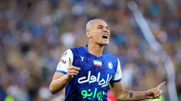 در انتظار خداحافظی  استقلال و مدافع باسابقه!