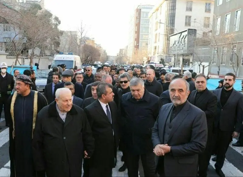 حضور جمعی از سفرای خارجی در مراسم تشییع شهید سلیمانی در تهران