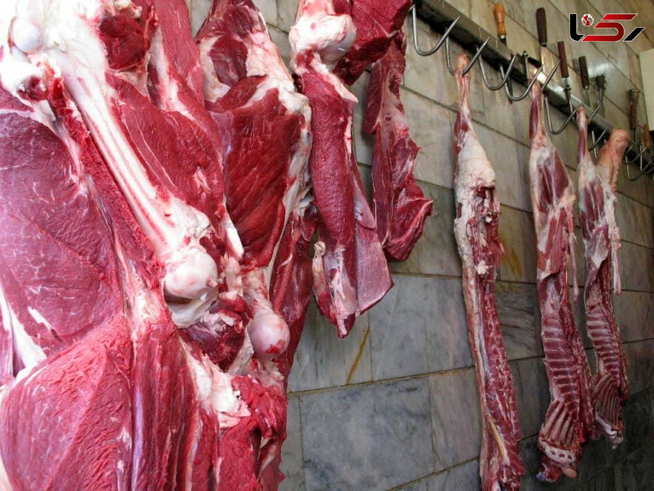 قیمت گوشت گوسفندی ۷۰ هزار تومان است/ سوء استفاده برخی قصابی ها از شایعات