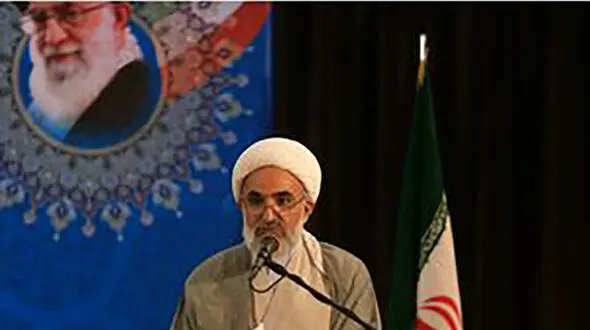ماجرای دریافت واکسن توسط امام جمعه آبادان چه بود؟