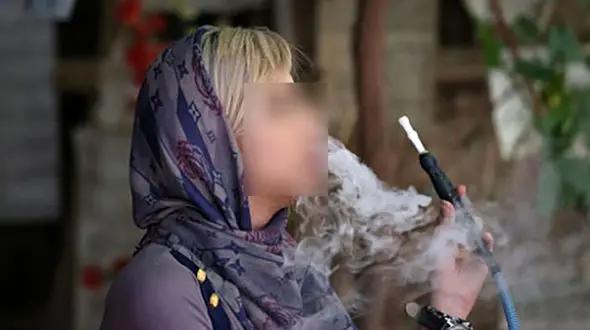 قلیان کشی دختران و زنان جوان / صمیمیتی آزاردهنده