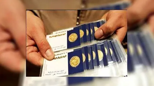 ببینید سکه‌های طلای تقلبی را چگونه به جای اصل در بازار می فروشند + فیلم