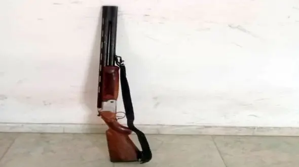 تصویری دردناک از پرندگان کنار آبزی در خانه مرد آملی ! 