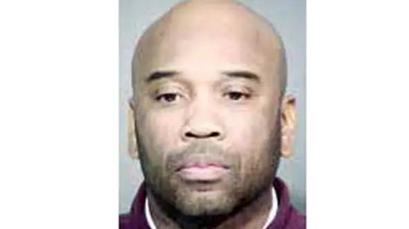 قتل همسر سابق قبل از سفر به خارج از کشور در پارکینگ+عکس