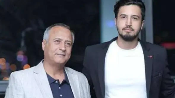 استوری غم‌انگیز و پر از استعاره مهرداد صدیقیان در فراق پدر مرحومش: دلشوره‌هایم را از موهای نقره‌ایم کنار می‌زند پانسَمان قلب مجروح مرا عوض می‌کند!