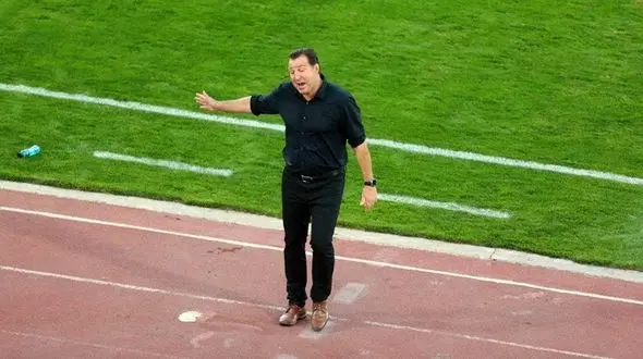 ویلموتس: تحریم‌های سیاسی آمریکا علیه ایران یکی از دلایل جدایی‌ام از تیم ملی بود/ من و دستیارانم ۵ ماه پول نگرفتیم