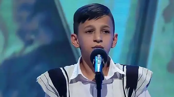 فیلم آواز باشکوه و احساسی آرمان امیدی ! /  آهنگ را آنقدر با حس خواند که همه به وجد آمدند !