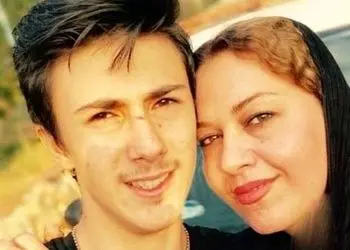 فیلم / گیتی قاسمی : بعد از جدایی در تهران جایی نداشتم بمونم ... / شب ها توی نمازخونه فرودگاه میخوابیدم تا فرداش بتونم پسرمو ببینم/ مادر است دیگر ...