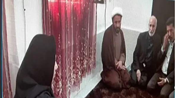 دیدار مسئولان با خانواده یکی از جانباختگان نا آرامی های آبان