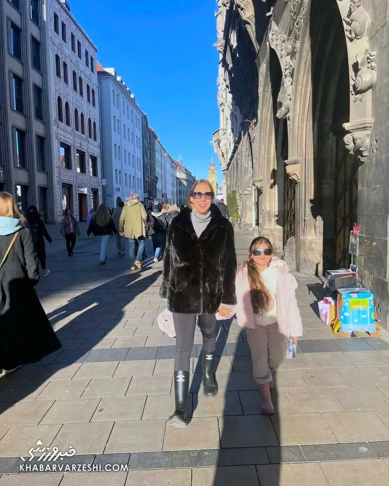 همسر کریم انصاری‌فرد