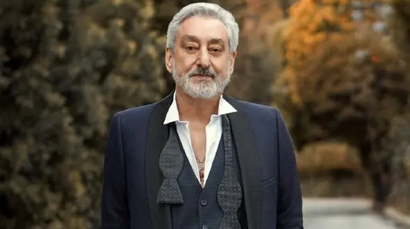 فیلم صدای افتضاح ابی در کنسرتش / واکنش  انسانی کاربران چه بود ؟ 