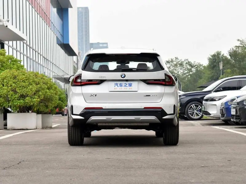 تصویر BMW X1 sDrive 20Li xDesign