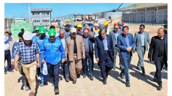 وزیر کشور از پروژه انتقال پساب بجنورد به پتروشیمی بازدید کرد