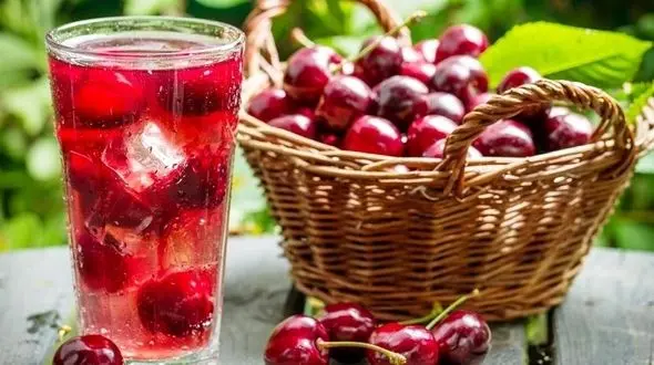 خلاص شدن از تشنگی در تابستان با این شربت خوشمزه+دستور تهیه