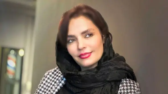 گوشواره عجیب و غریب بازیگر سریال آوای باران / خانم بازیگر جلف تر شد !