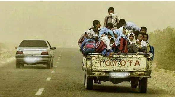 جزییات جا به جایی وحشتناک دانش آموزان با وانت بار ! +عکس