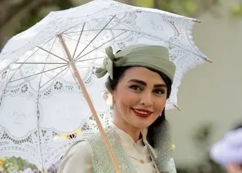 نگاهی به خانه تجملاتیو  تریلیاردی سیما خضرآبادی بازیگر سریال بچه مهندس و همسرش /  به سبک معماری کاخ های مدرن با ویو نخل فونیکس