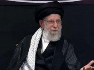 تصویری از حضور رهبر انقلاب در تخت جمشید