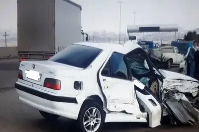 رانندگی مرگبار نوجوان 16 ساله / سرنشین از خودرو به بیرون پرتاب شد